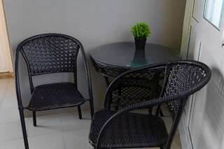 Гостиница Рафаэль Пляхо Трехместный номер «Комфорт» с душем-2