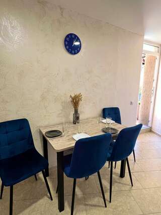 Гостиница Рафаэль Пляхо Апартаменты с душем-1